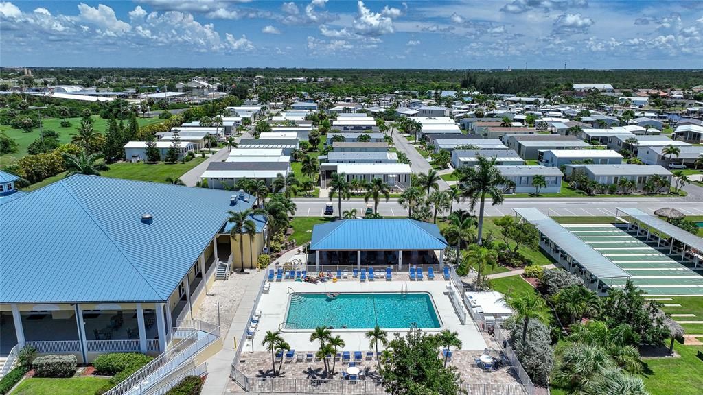 For Sale: $274,900 (2 beds, 2 baths, 1352 Square Feet)