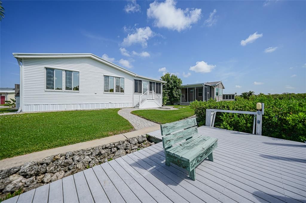 For Sale: $274,900 (2 beds, 2 baths, 1352 Square Feet)