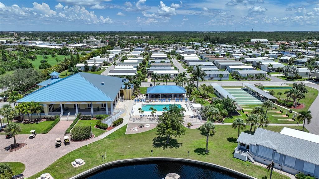 For Sale: $274,900 (2 beds, 2 baths, 1352 Square Feet)
