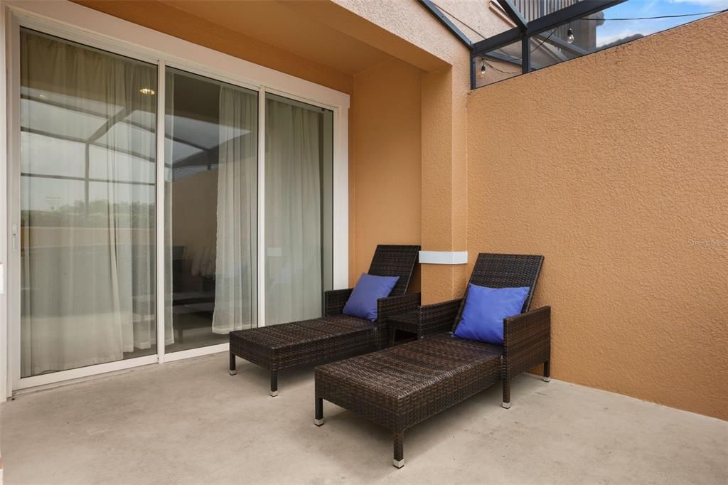 For Sale: $315,000 (2 beds, 2 baths, 1290 Square Feet)