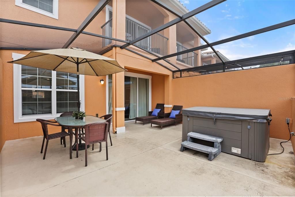 For Sale: $315,000 (2 beds, 2 baths, 1290 Square Feet)