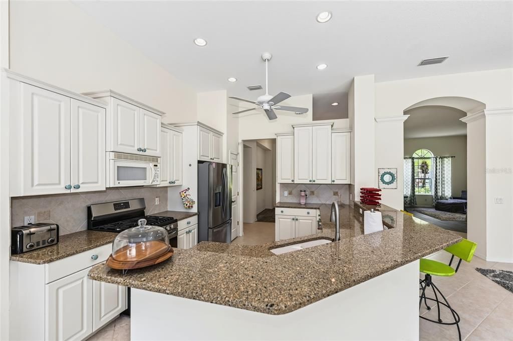 For Rent: $3,950 (4 beds, 3 baths, 2435 Square Feet)