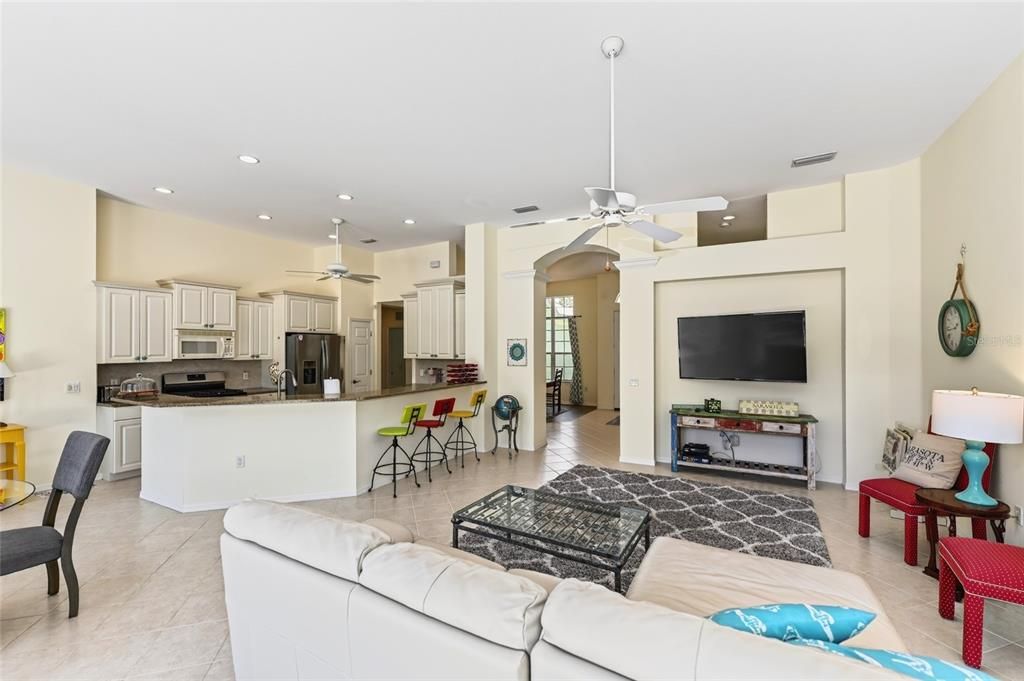 For Rent: $3,950 (4 beds, 3 baths, 2435 Square Feet)