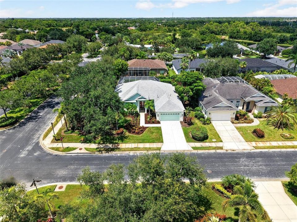 For Rent: $3,950 (4 beds, 3 baths, 2435 Square Feet)