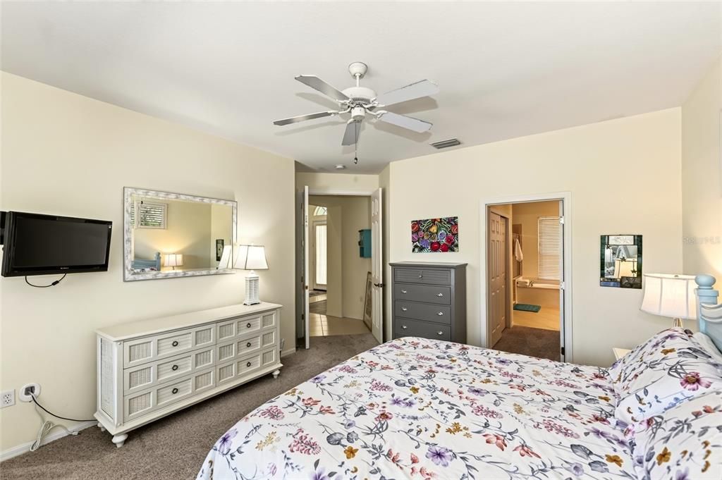 For Rent: $3,950 (4 beds, 3 baths, 2435 Square Feet)