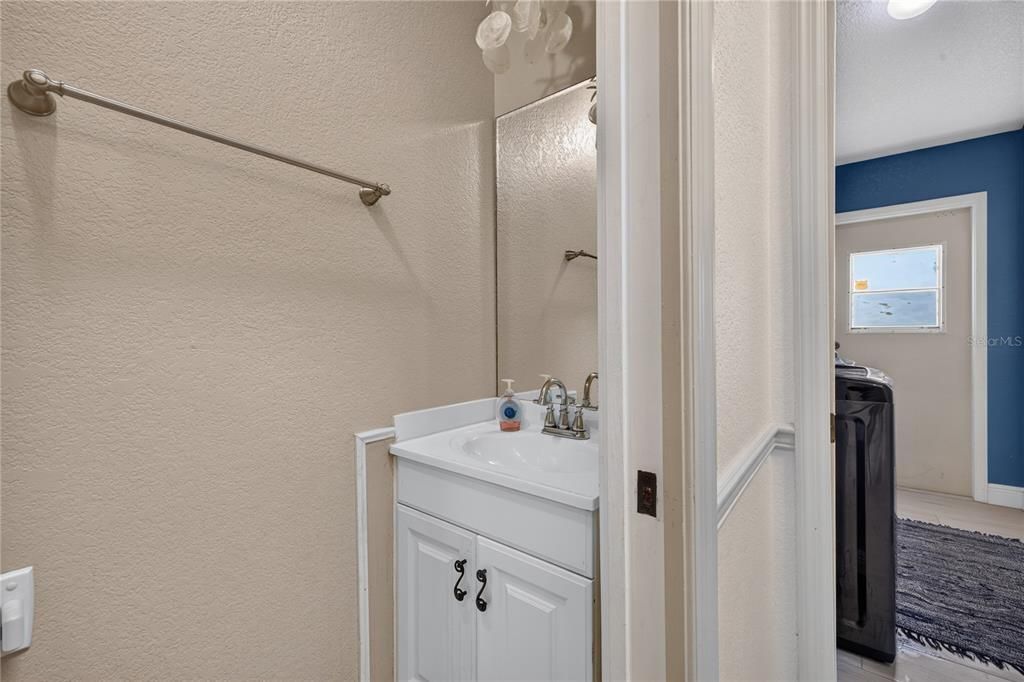 For Sale: $599,900 (5 beds, 2 baths, 2850 Square Feet)