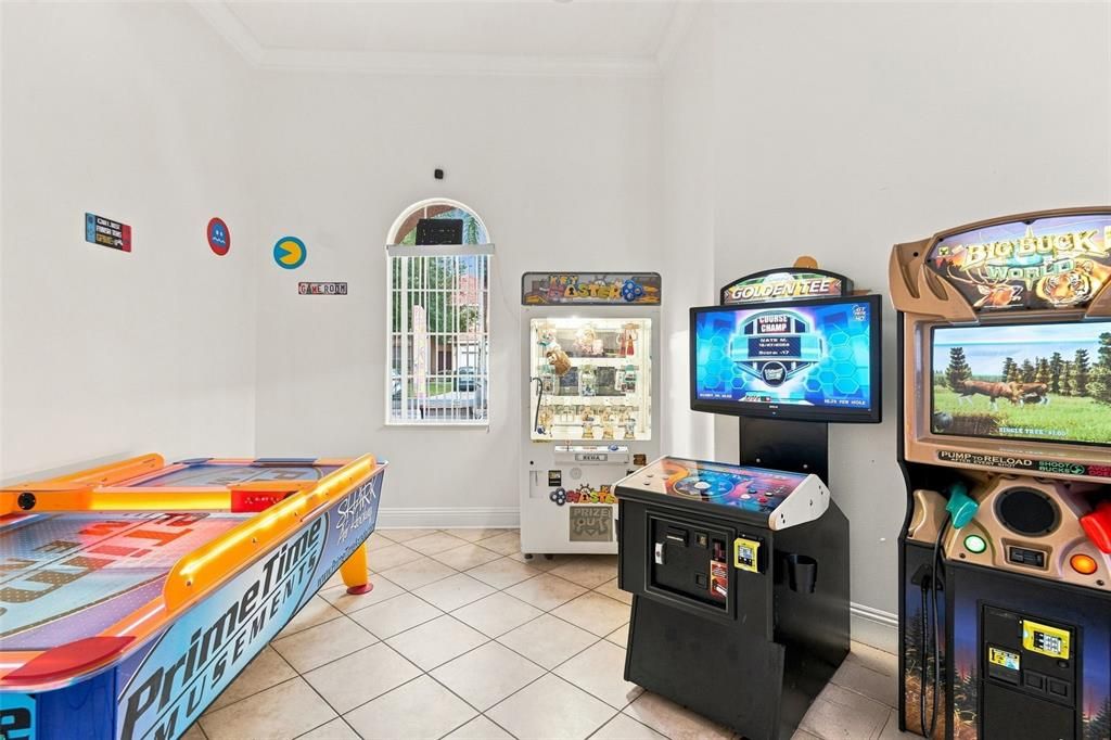 For Sale: $475,000 (6 beds, 5 baths, 2771 Square Feet)