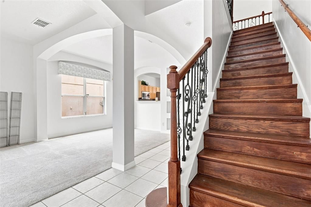 For Sale: $475,000 (6 beds, 5 baths, 2771 Square Feet)