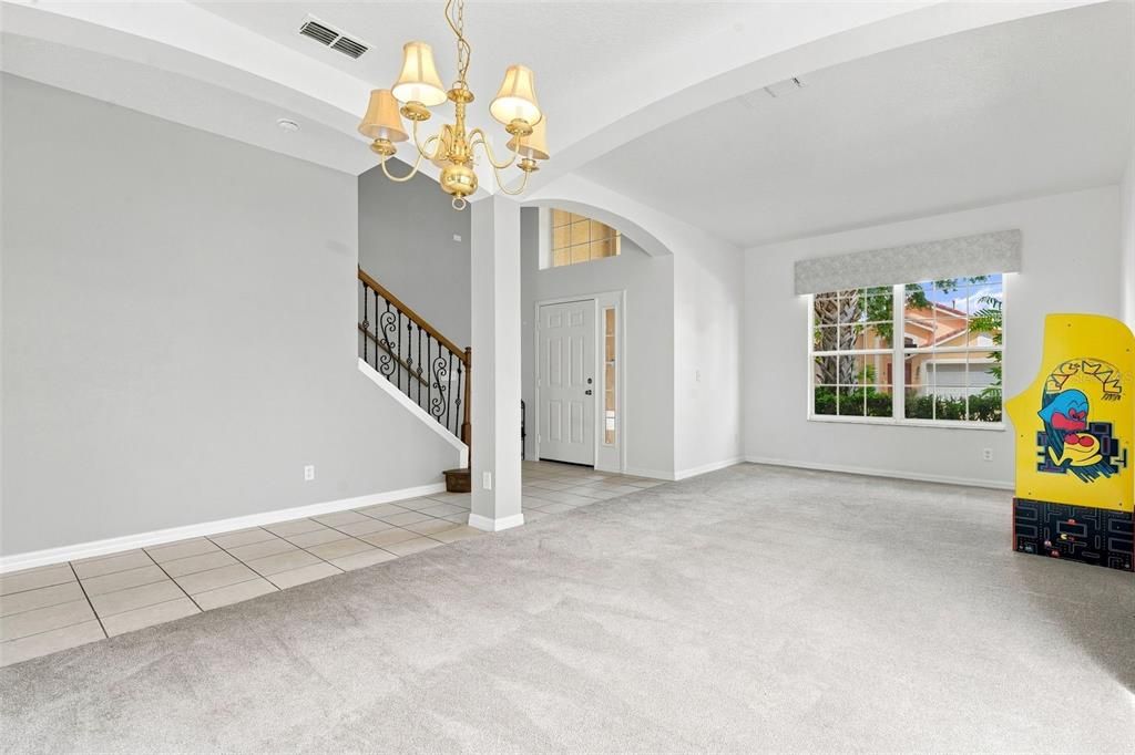 For Sale: $475,000 (6 beds, 5 baths, 2771 Square Feet)