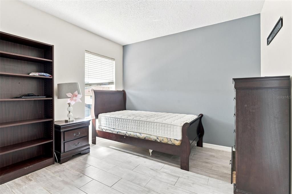 For Sale: $475,000 (6 beds, 5 baths, 2771 Square Feet)