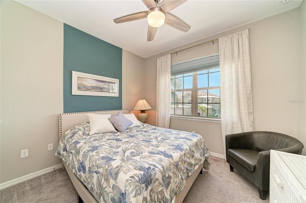 For Sale: $349,900 (3 beds, 2 baths, 1661 Square Feet)