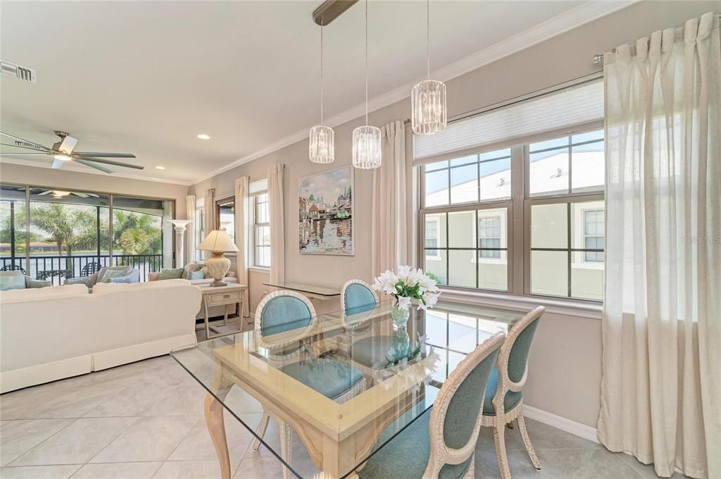 For Sale: $349,900 (3 beds, 2 baths, 1661 Square Feet)