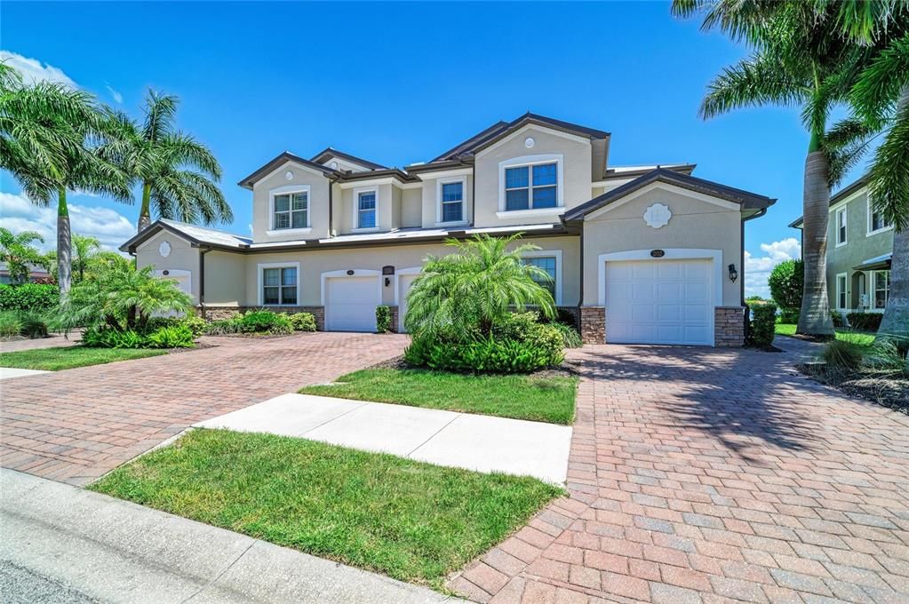 For Sale: $349,900 (3 beds, 2 baths, 1661 Square Feet)