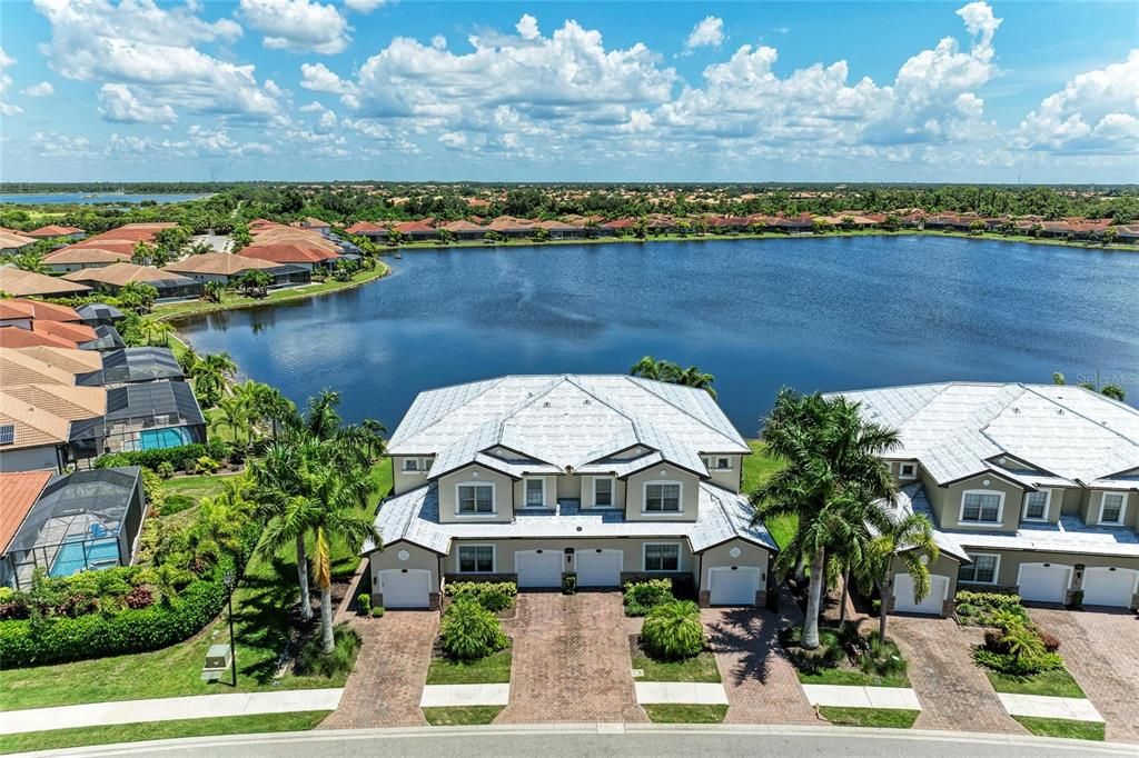 For Sale: $349,900 (3 beds, 2 baths, 1661 Square Feet)