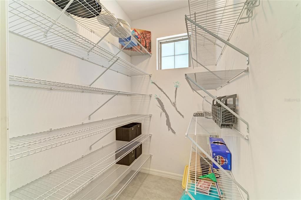 For Sale: $349,900 (3 beds, 2 baths, 1661 Square Feet)