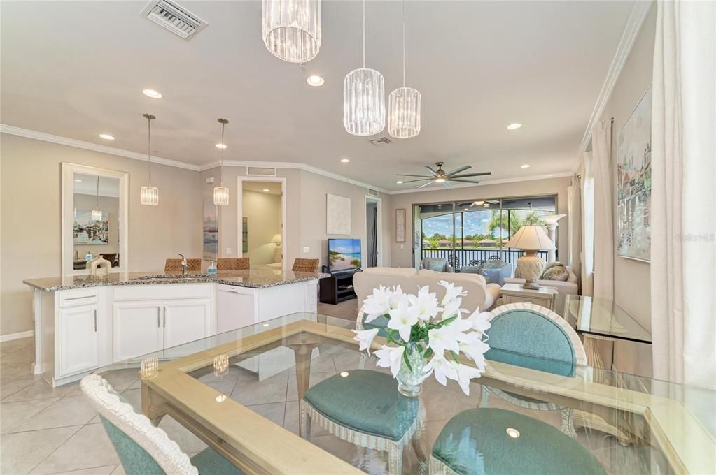 For Sale: $349,900 (3 beds, 2 baths, 1661 Square Feet)