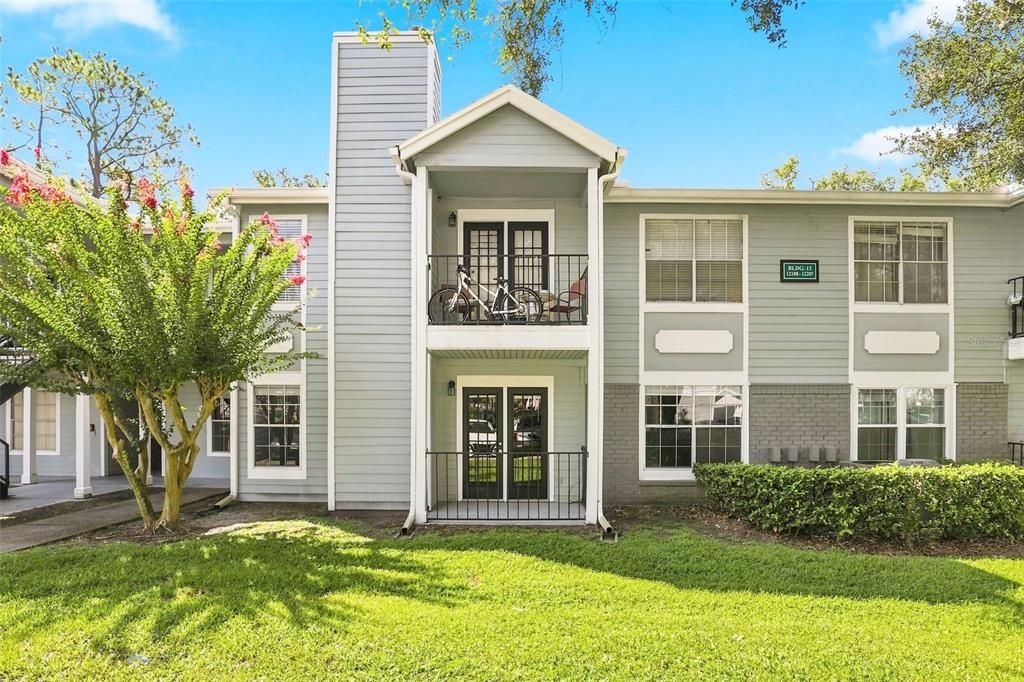 For Sale: $220,000 (2 beds, 2 baths, 1007 Square Feet)