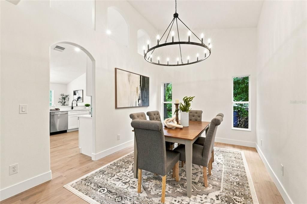 En Venta: $574,999 (4 camas, 2 baños, 2108 Pies cuadrados)