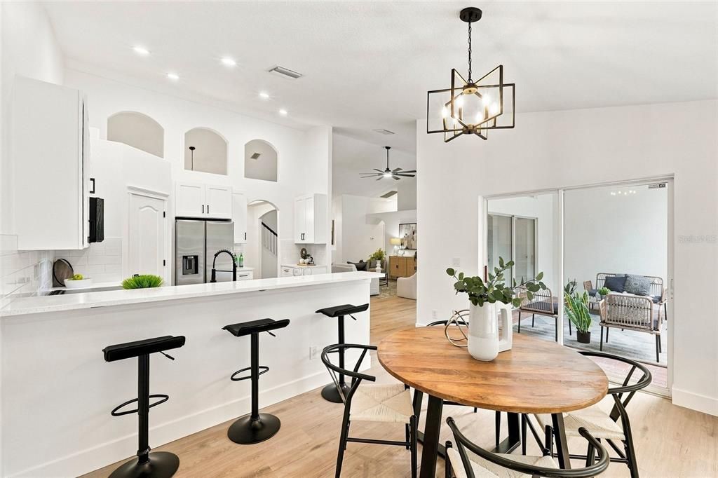 En Venta: $574,999 (4 camas, 2 baños, 2108 Pies cuadrados)