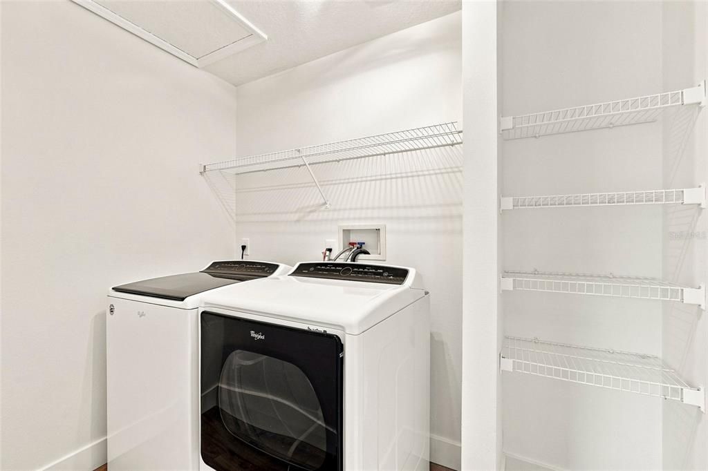 En Venta: $574,999 (4 camas, 2 baños, 2108 Pies cuadrados)