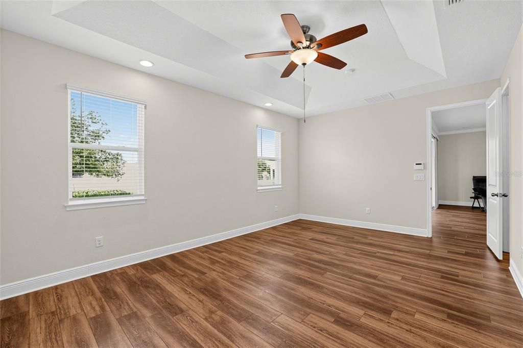 For Sale: $399,000 (3 beds, 2 baths, 2011 Square Feet)