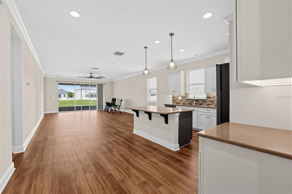 For Sale: $399,000 (3 beds, 2 baths, 2011 Square Feet)
