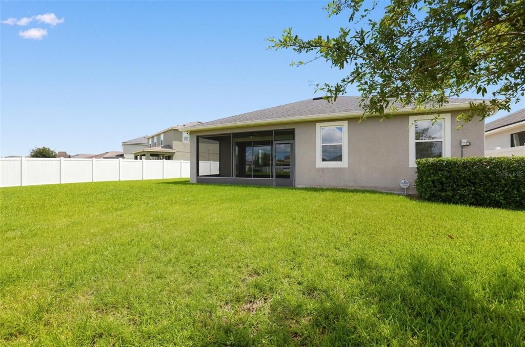 For Sale: $399,000 (3 beds, 2 baths, 2011 Square Feet)