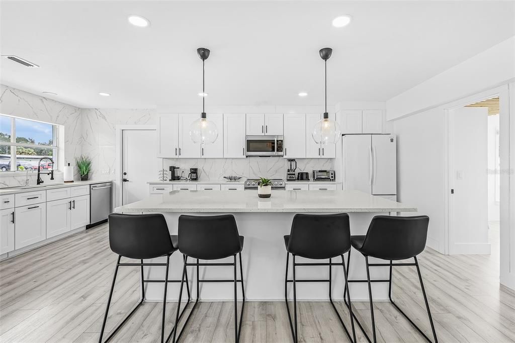 En Venta: $442,000 (3 camas, 2 baños, 1380 Pies cuadrados)