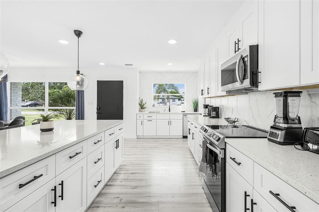 En Venta: $442,000 (3 camas, 2 baños, 1380 Pies cuadrados)