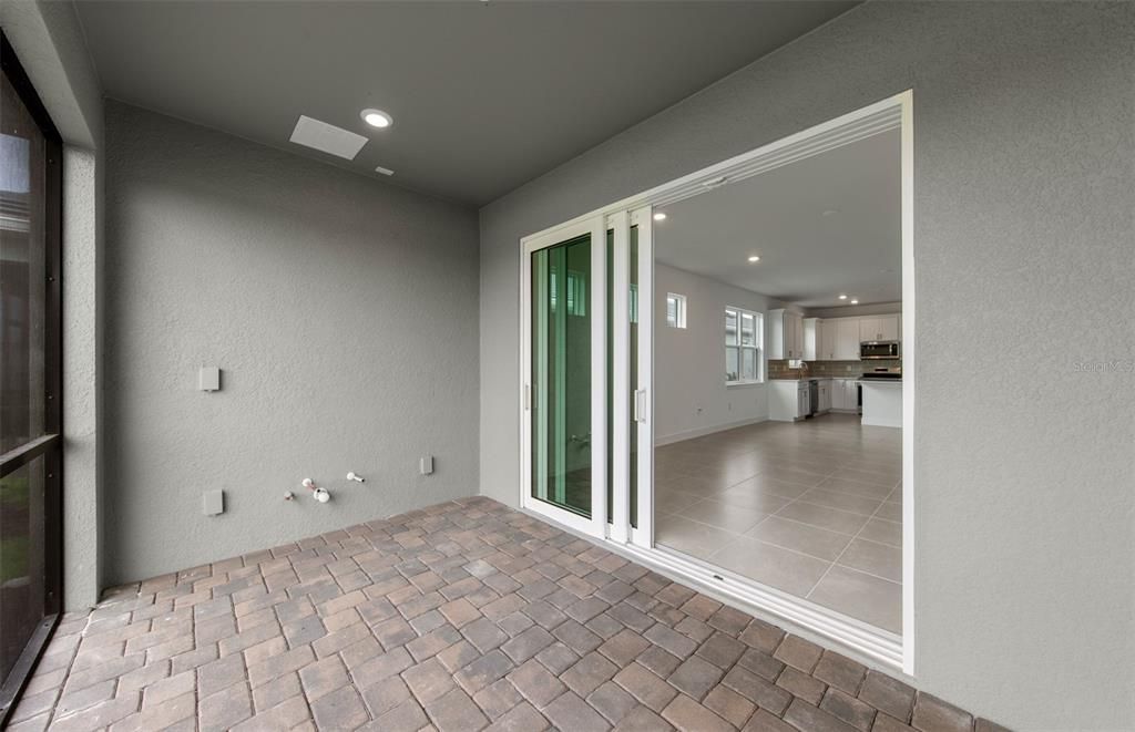 For Sale: $399,990 (2 beds, 2 baths, 1579 Square Feet)