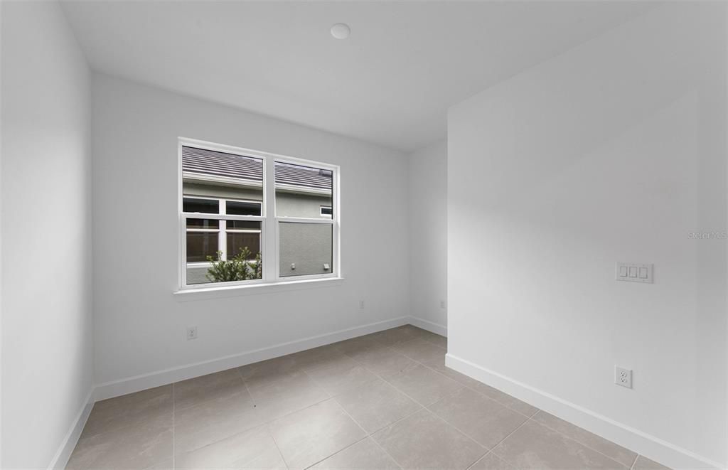 For Sale: $399,990 (2 beds, 2 baths, 1579 Square Feet)