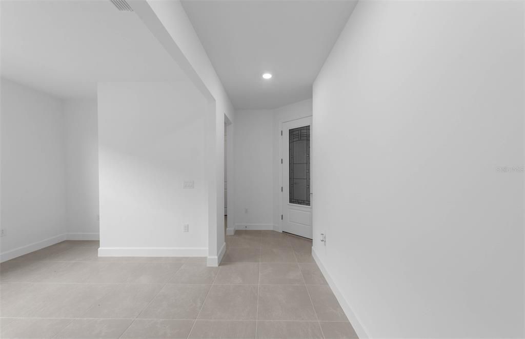For Sale: $399,990 (2 beds, 2 baths, 1579 Square Feet)