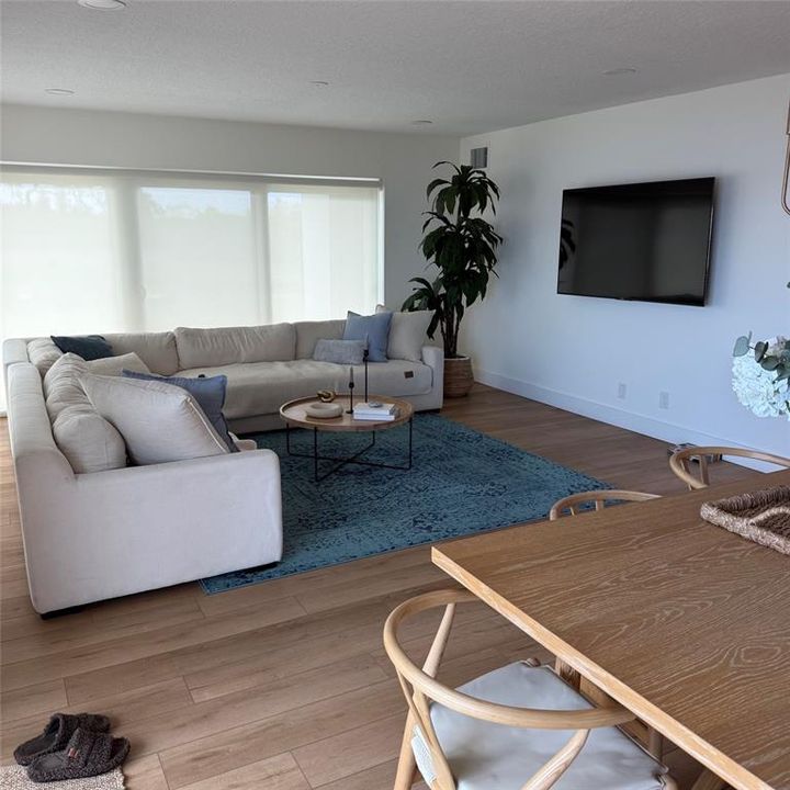 For Rent: $4,750 (2 beds, 2 baths, 1280 Square Feet)