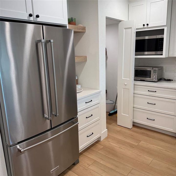 For Rent: $4,750 (2 beds, 2 baths, 1280 Square Feet)