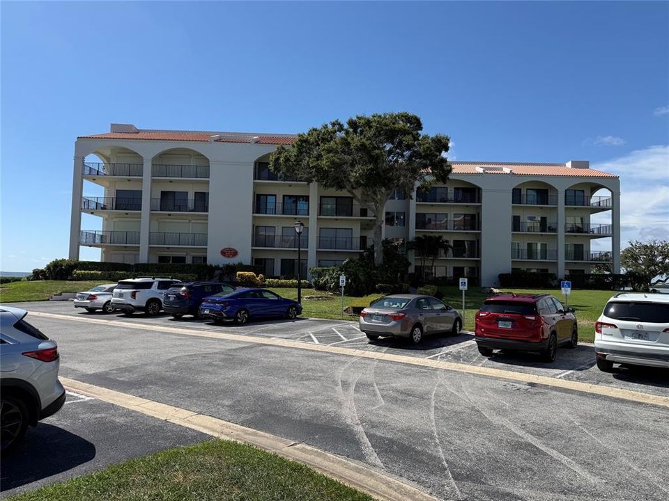For Rent: $4,750 (2 beds, 2 baths, 1280 Square Feet)