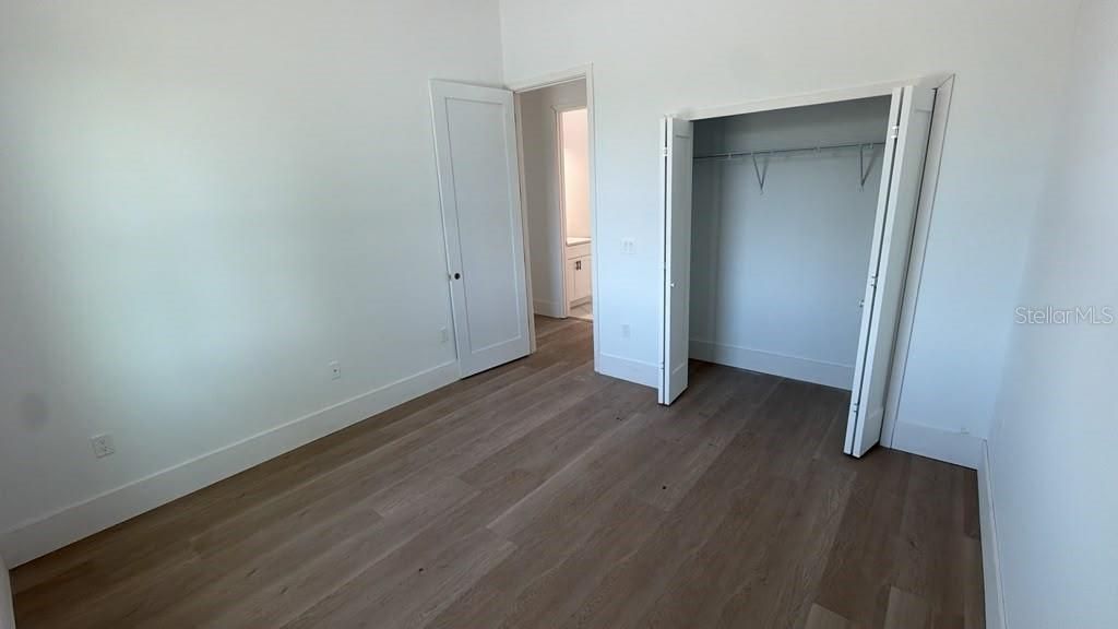 For Sale: $729,000 (4 beds, 2 baths, 1963 Square Feet)