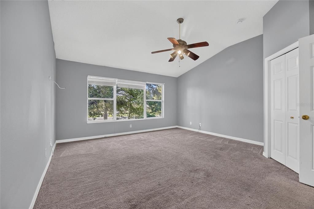 For Sale: $200,000 (2 beds, 2 baths, 1240 Square Feet)