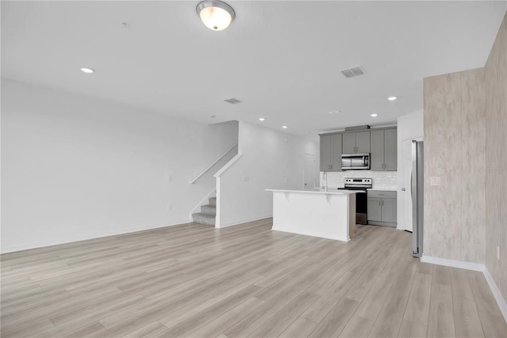 For Rent: $2,485 (3 beds, 2 baths, 1489 Square Feet)