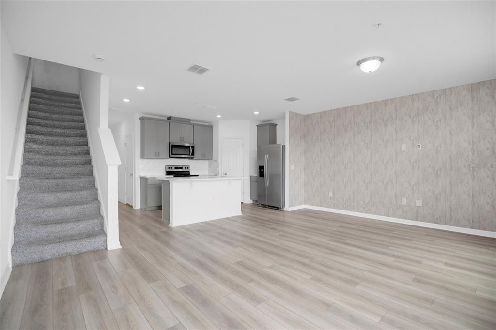 For Rent: $2,485 (3 beds, 2 baths, 1489 Square Feet)