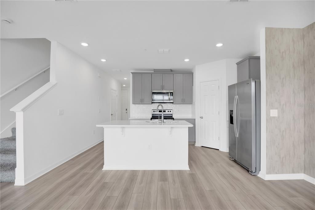 For Rent: $2,485 (3 beds, 2 baths, 1489 Square Feet)