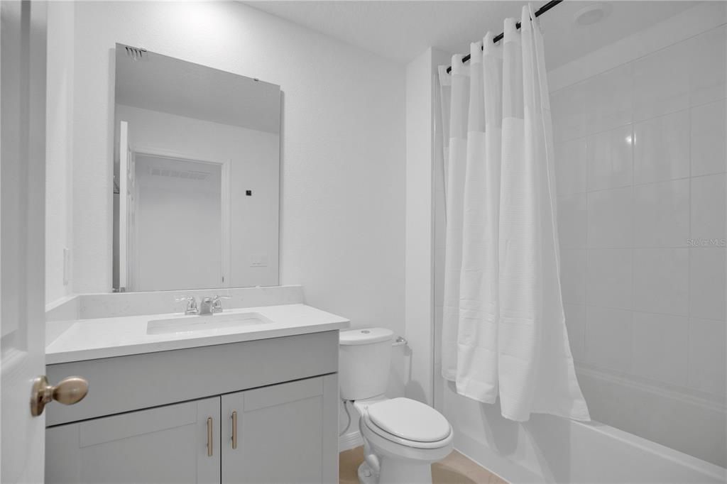 For Rent: $2,485 (3 beds, 2 baths, 1489 Square Feet)