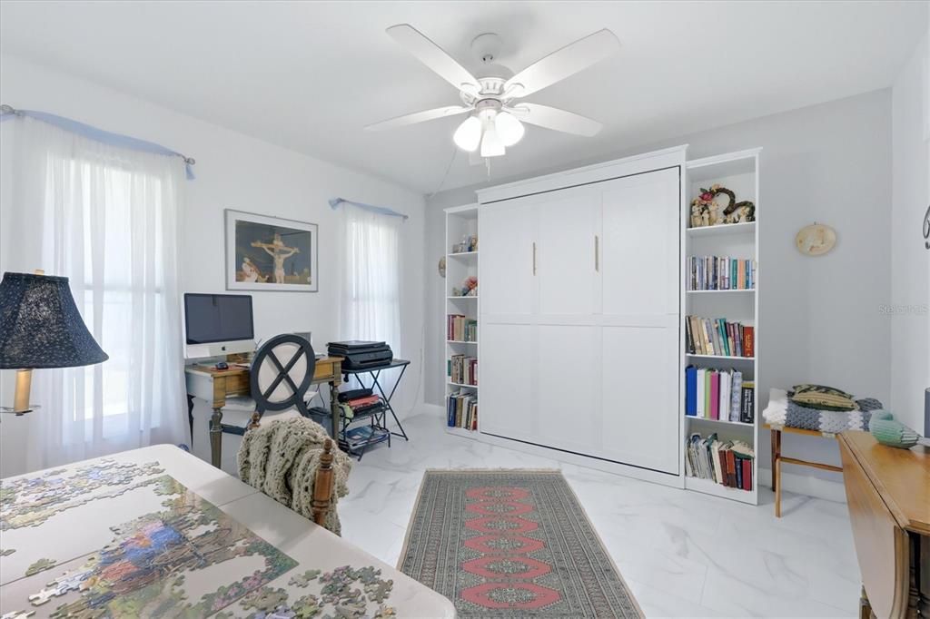 For Sale: $250,000 (2 beds, 2 baths, 1206 Square Feet)