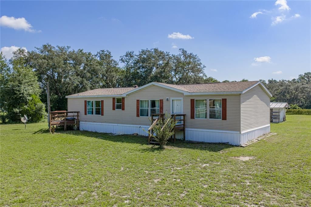 For Sale: $265,000 (3 beds, 2 baths, 1566 Square Feet)