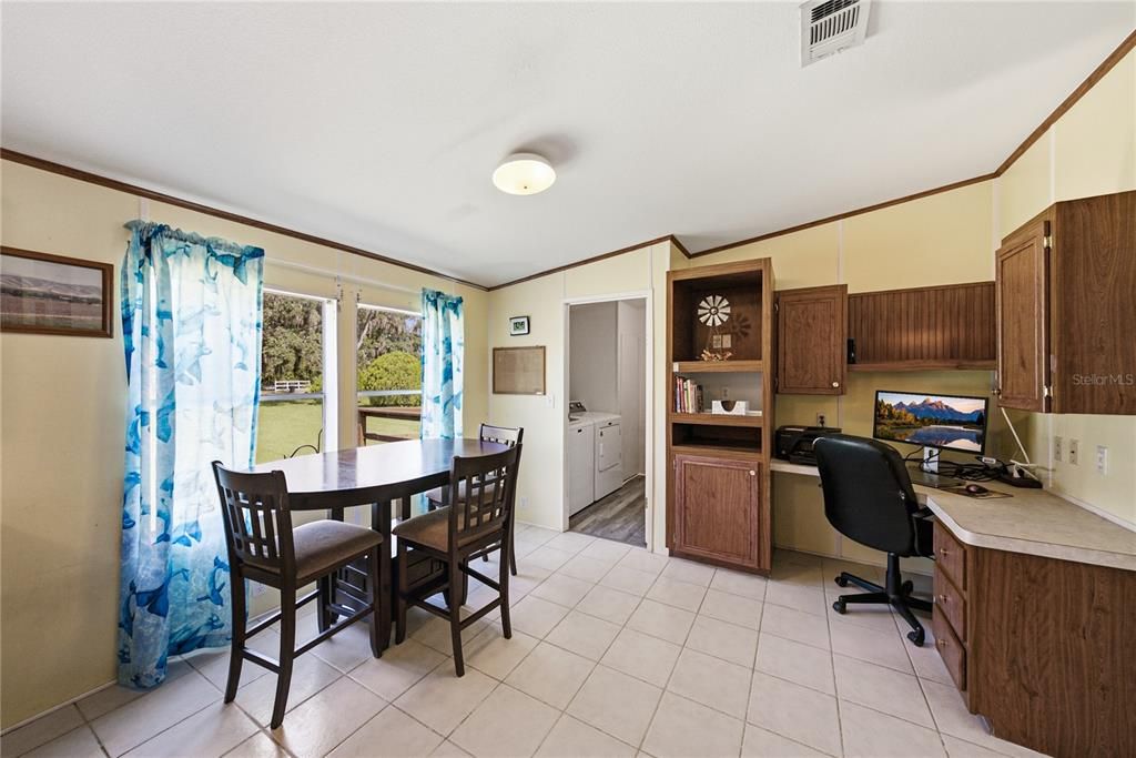 For Sale: $265,000 (3 beds, 2 baths, 1566 Square Feet)