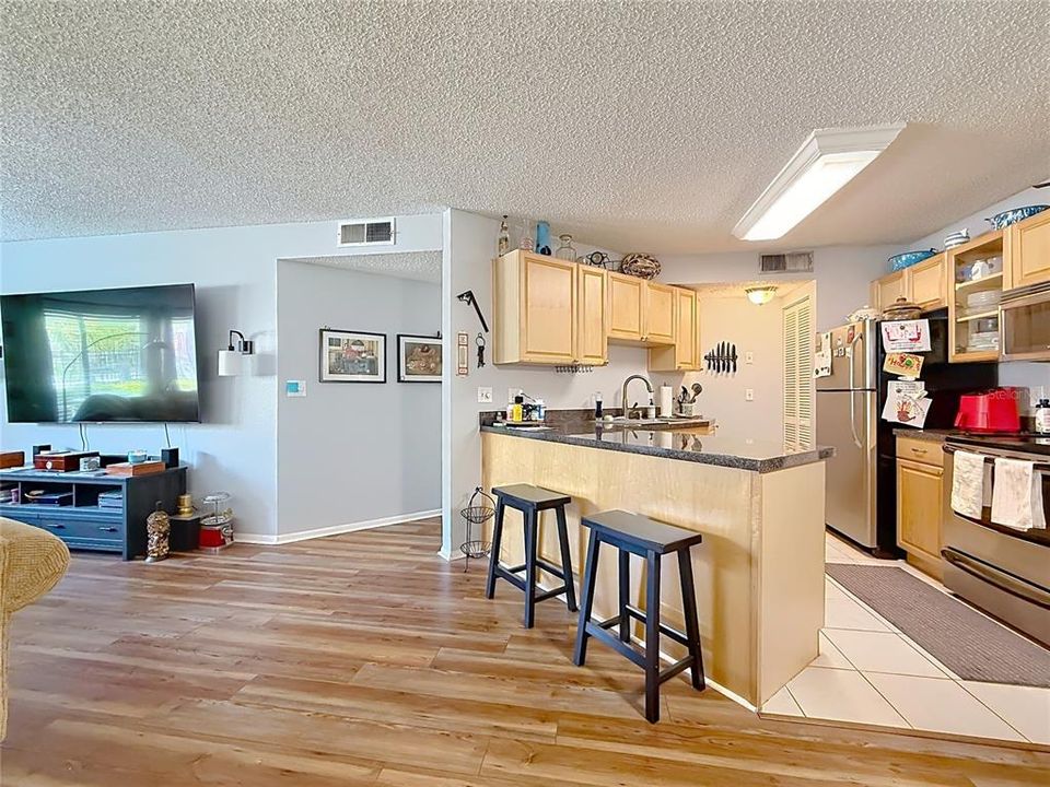 En Venta: $150,000 (2 camas, 2 baños, 1046 Pies cuadrados)
