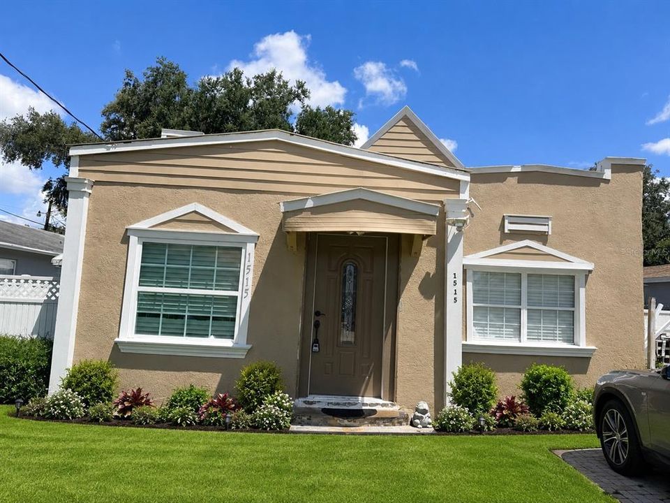 For Sale: $340,000 (4 beds, 3 baths, 1360 Square Feet)