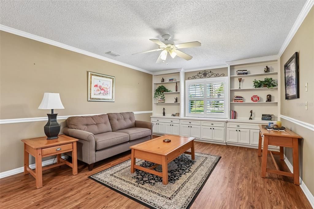 For Sale: $394,900 (3 beds, 2 baths, 2522 Square Feet)