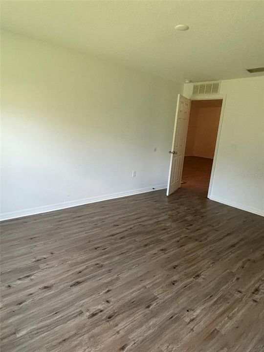 For Rent: $1,500 (3 beds, 2 baths, 1198 Square Feet)