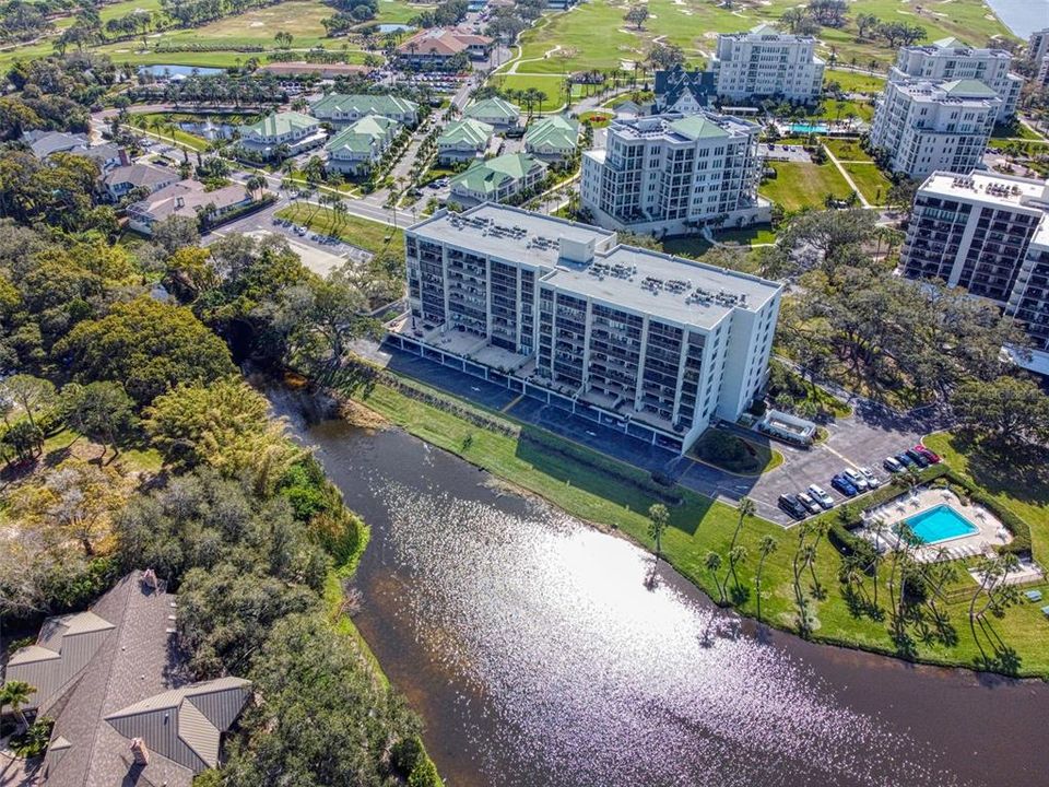 На продажу: $409,000 (2 спален, 2 ванн, 1385 Квадратных фут)