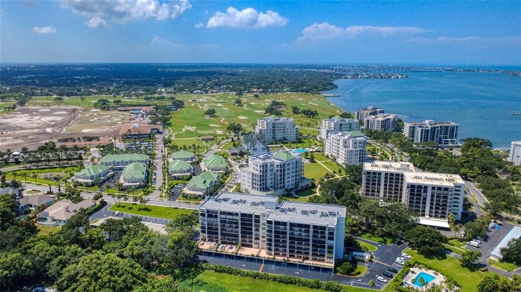 На продажу: $409,000 (2 спален, 2 ванн, 1385 Квадратных фут)
